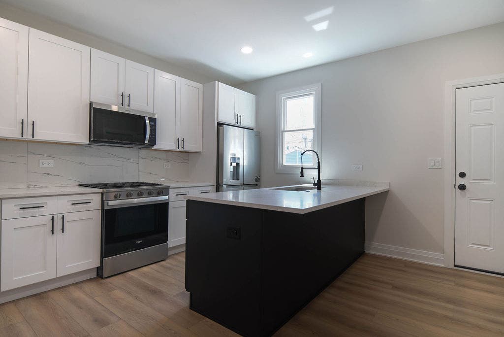 2250 N Kostner Avenue, Chicago, IL 60639 2250 N Kostner Avenue, Chicago, IL 60639