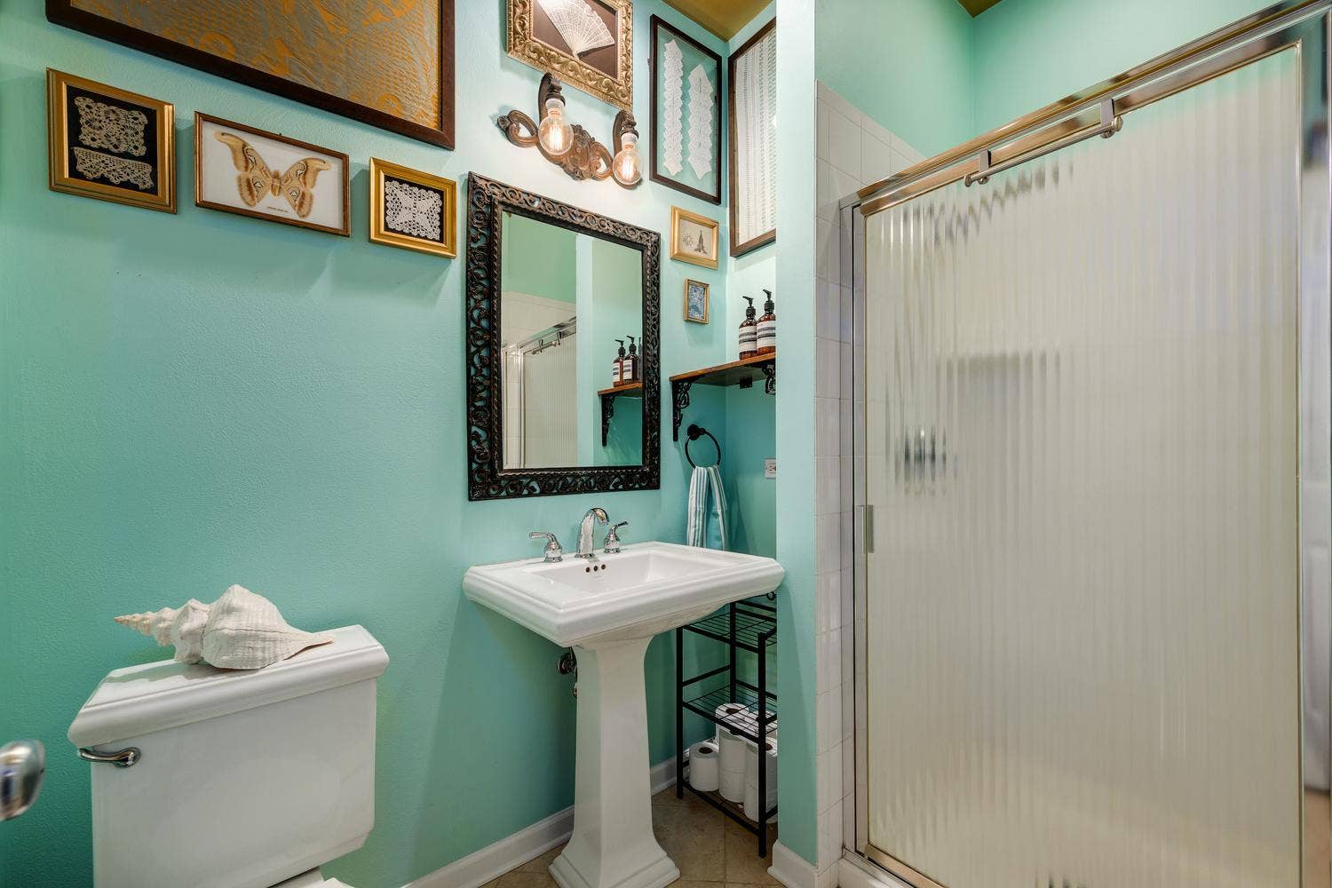 3306 N Clifton Avenue, #3N, Chicago, IL 60657 3306 N Clifton Avenue, #3N, Chicago, IL 60657