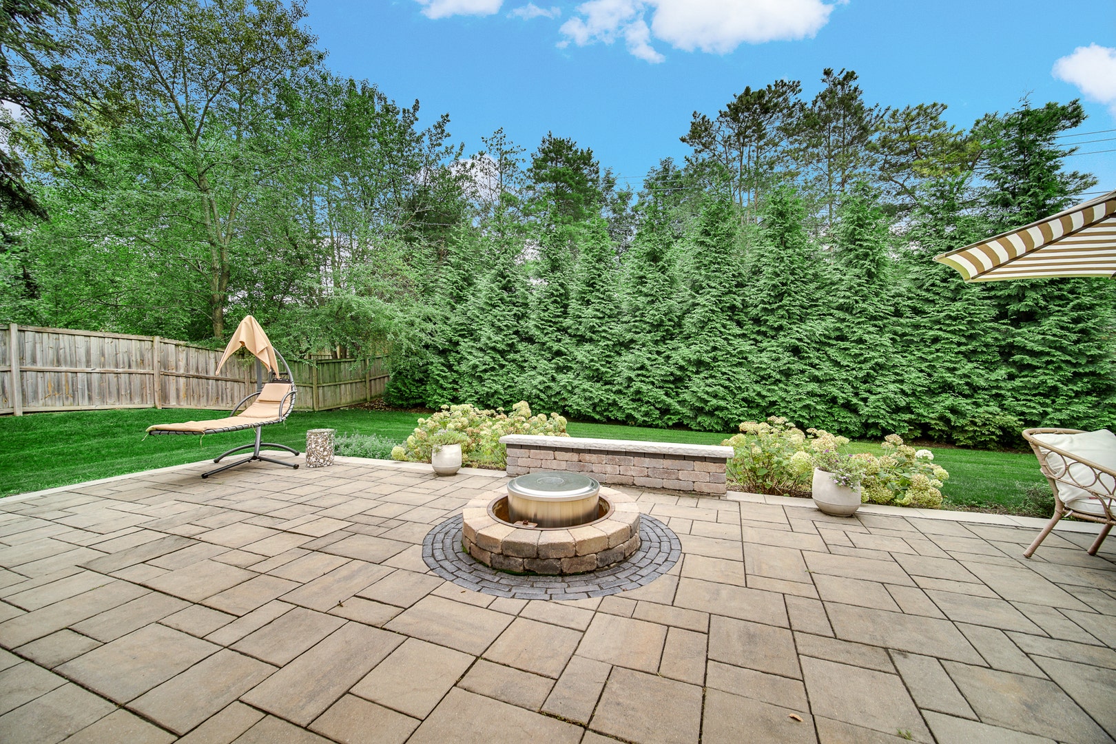 1429 Braxton Road, Libertyville, IL 60048 1429 Braxton Road, Libertyville, IL 60048