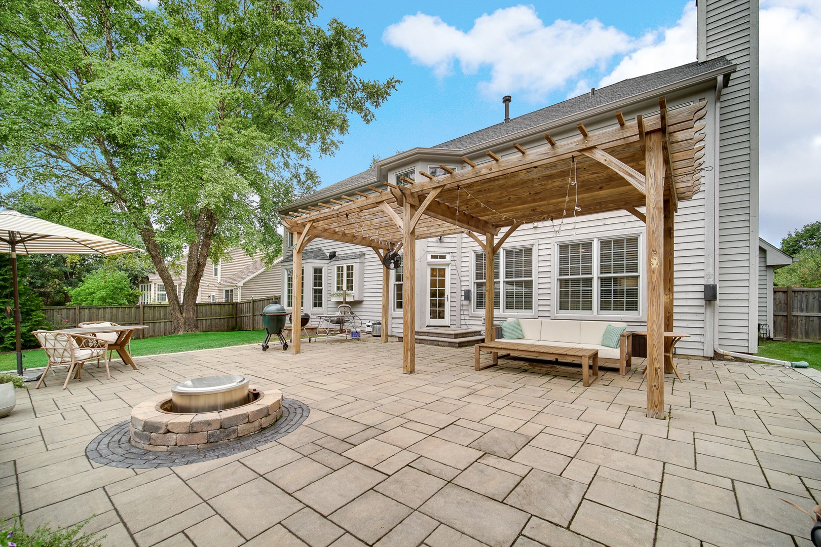 1429 Braxton Road, Libertyville, IL 60048 1429 Braxton Road, Libertyville, IL 60048