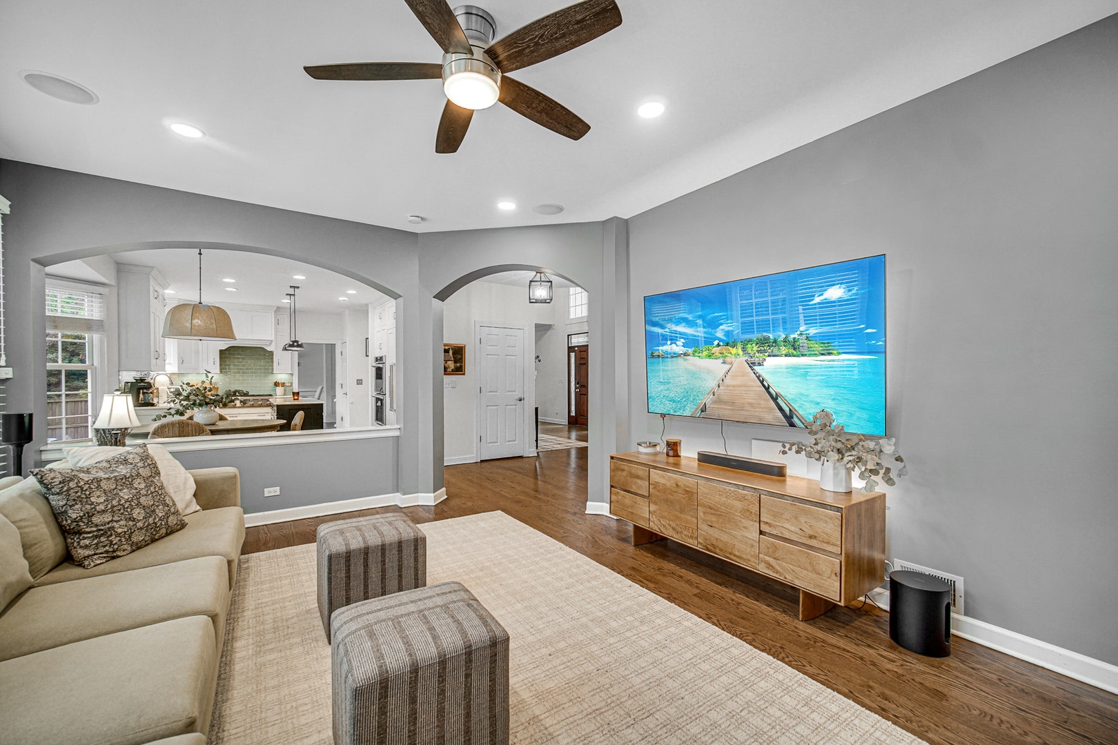 1429 Braxton Road, Libertyville, IL 60048 1429 Braxton Road, Libertyville, IL 60048