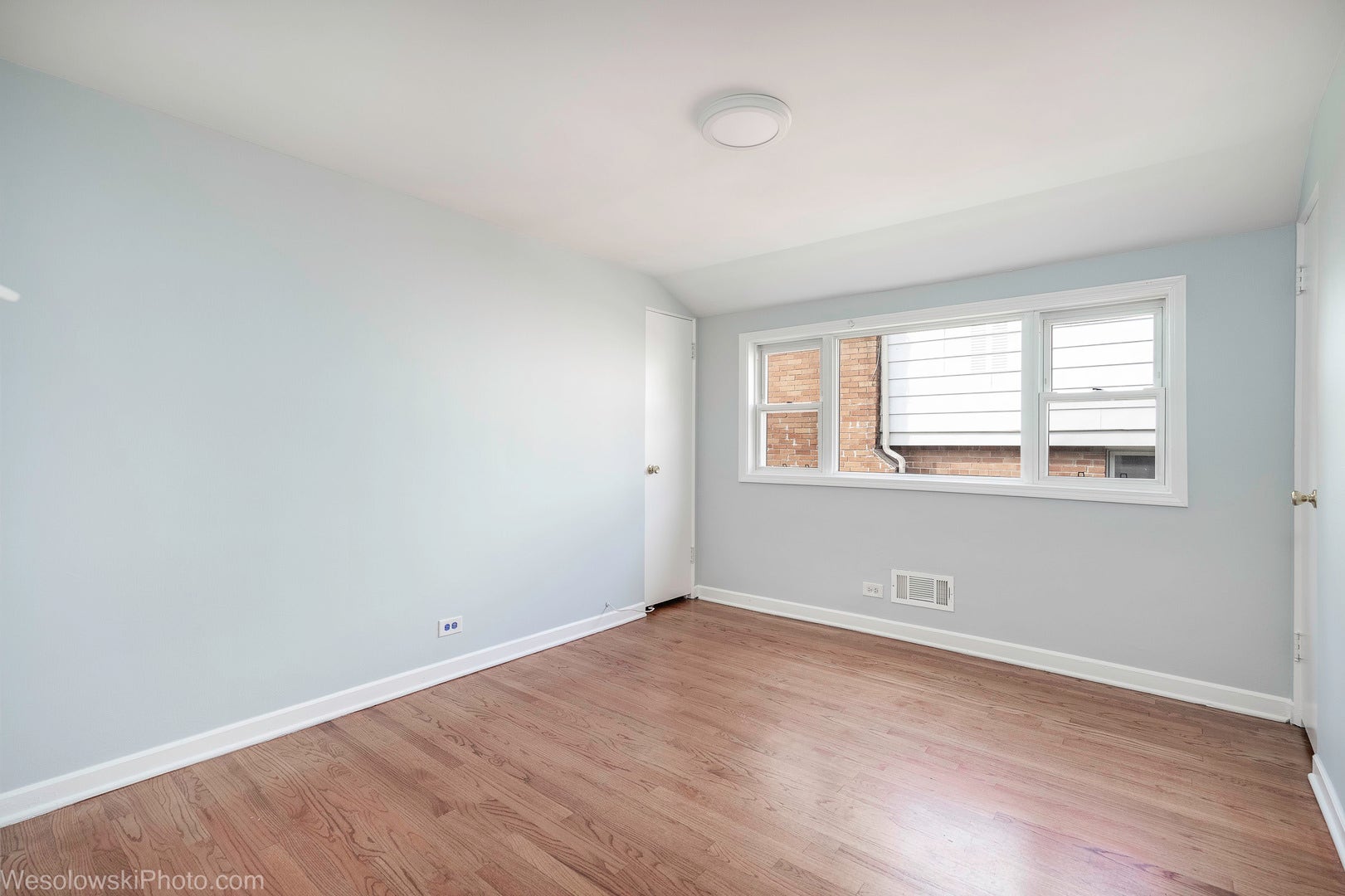 7261 N East Prairie Road, Lincolnwood, IL 60712 7261 N East Prairie Road, Lincolnwood, IL 60712