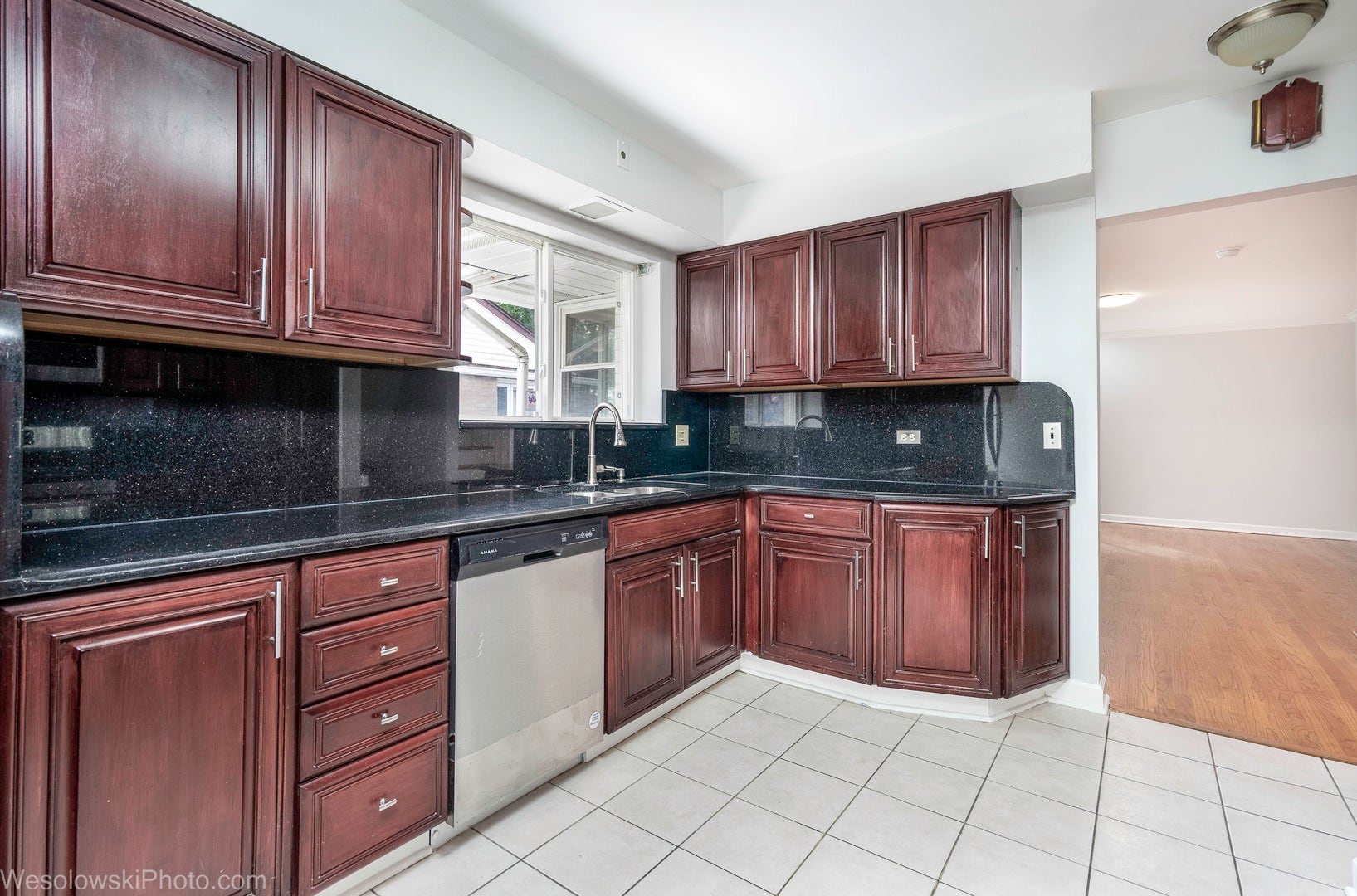 7261 N East Prairie Road, Lincolnwood, IL 60712 7261 N East Prairie Road, Lincolnwood, IL 60712