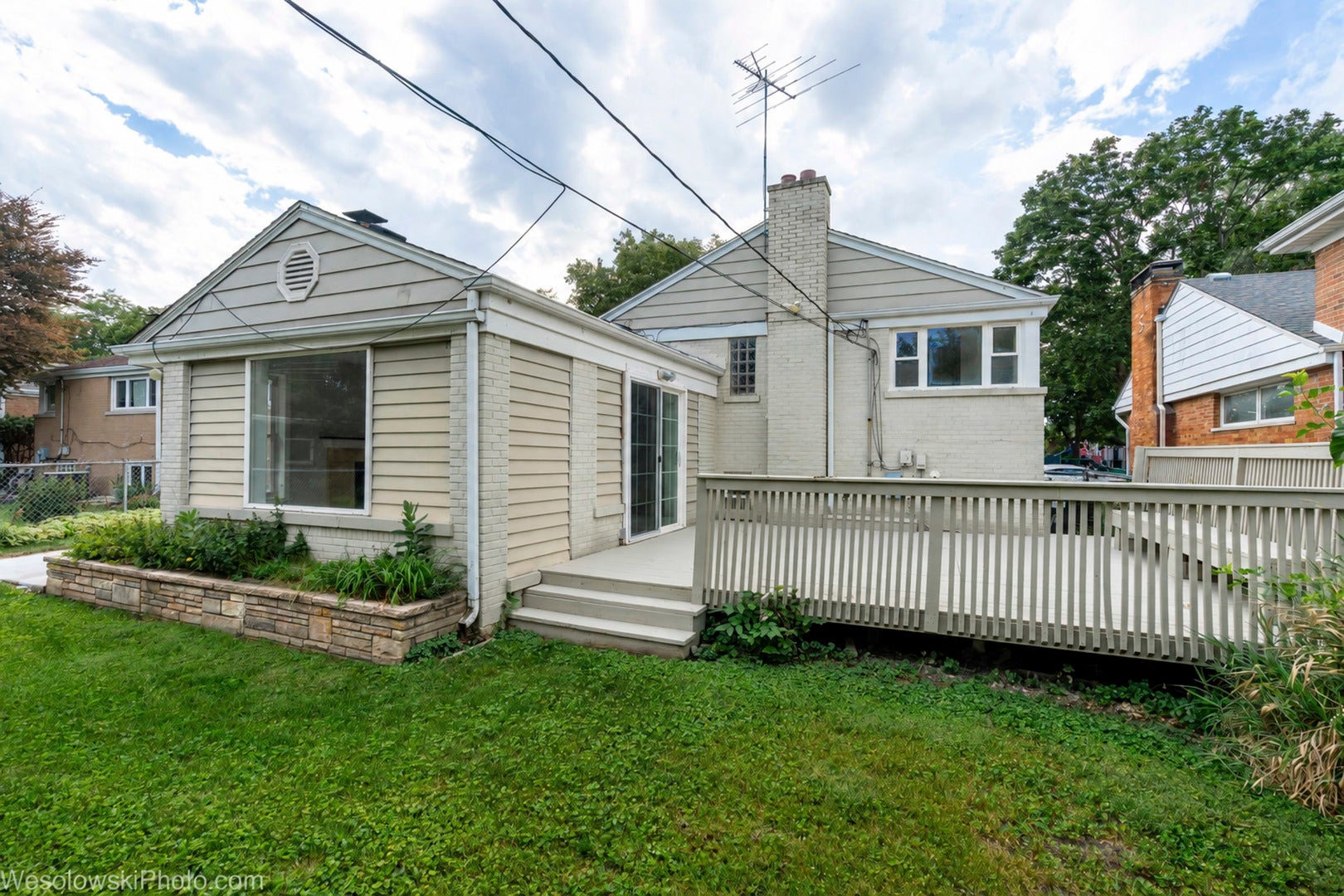 7261 N East Prairie Road, Lincolnwood, IL 60712 7261 N East Prairie Road, Lincolnwood, IL 60712