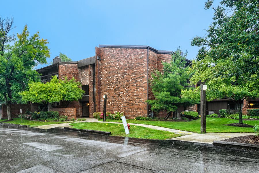 Property photo for 14509 Sussex Court, #PH3, Oak Forest, IL
