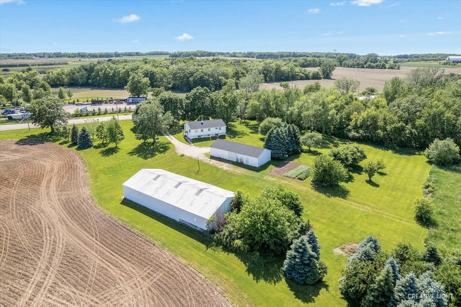 Property photo for 43W916 US Highway 20, Hampshire, IL