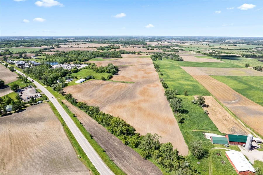 Property photo for 43w916 US Highway 20, Hampshire, IL