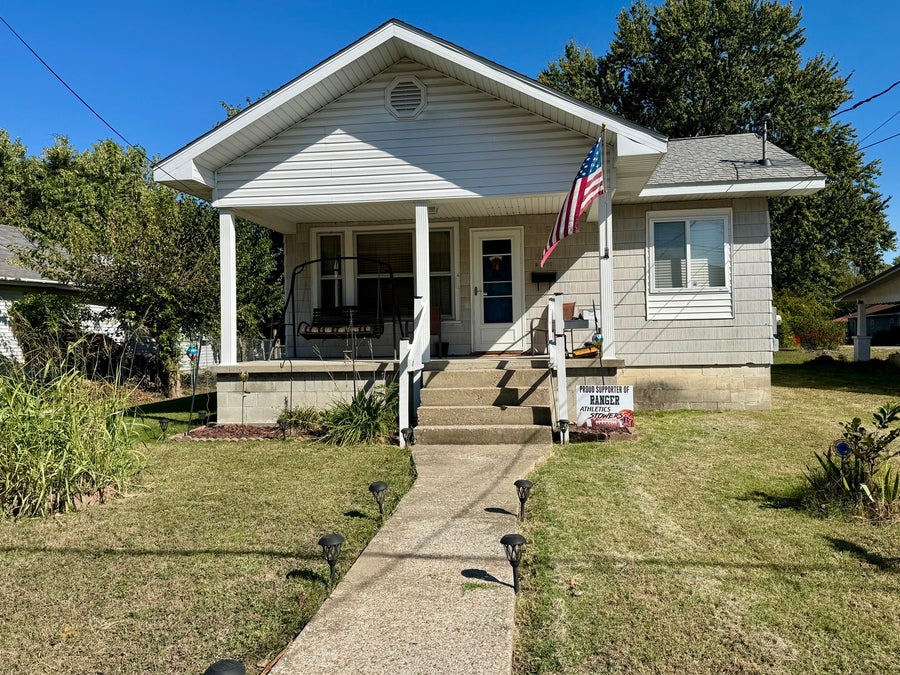 Property photo for 602 Madison Street, Benton, IL