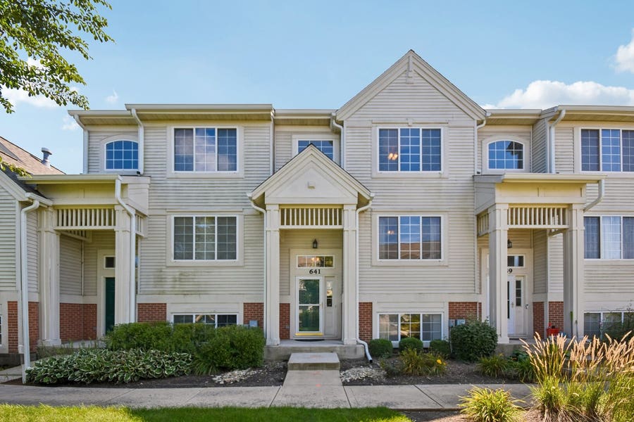 Property photo for 641 S Rosehall Lane, Round Lake, IL