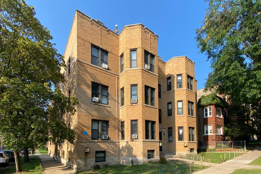 Property photo for 2054 W Arthur Avenue, #2E, Chicago, IL