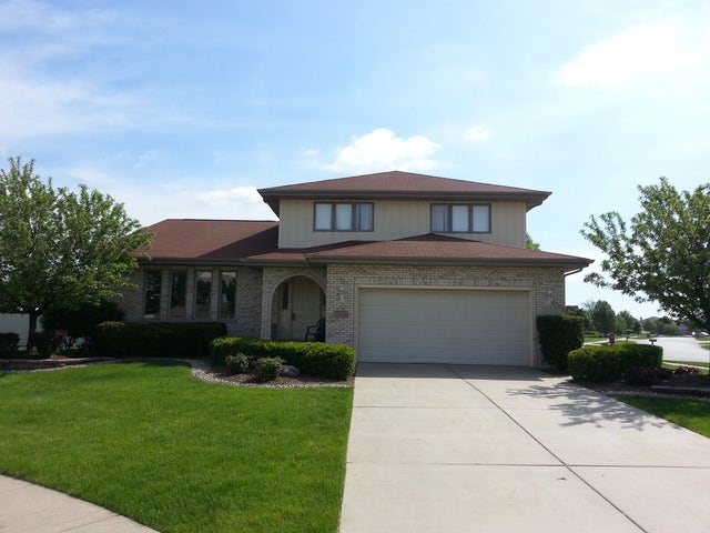 Property photo for 18307 White Oak Court, Tinley Park, IL