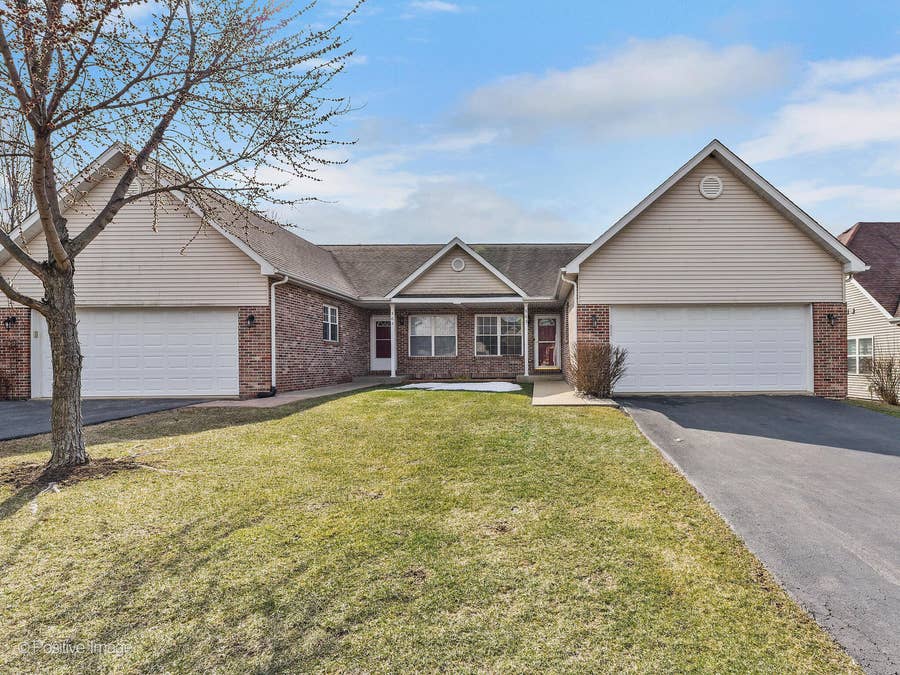 Property photo for 563 MIHELICH Lane, #563, Lockport, IL