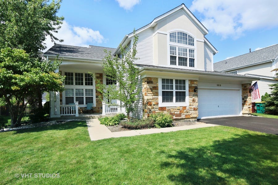 Property photo for 589 Penny Lane, Grayslake, IL