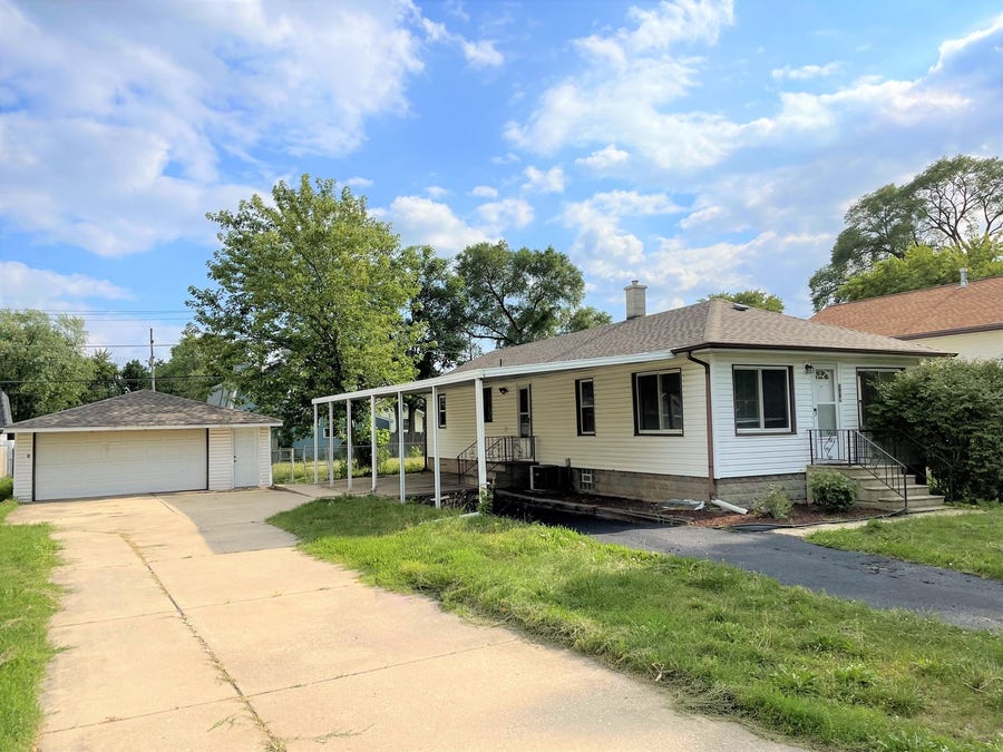 Property photo for 208 Cameron Avenue, Lockport, IL
