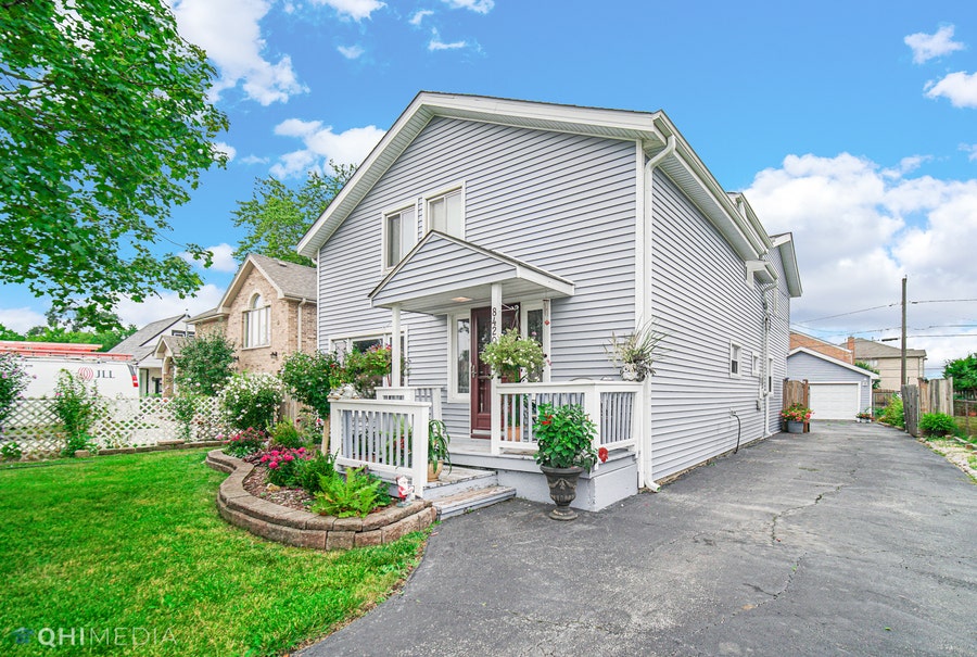 Property photo for 8420 S 79th Court, Justice, IL