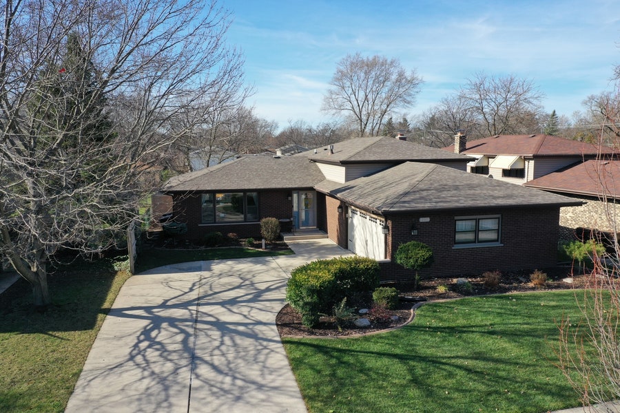 Property photo for 17718 64th Court, Tinley Park, IL