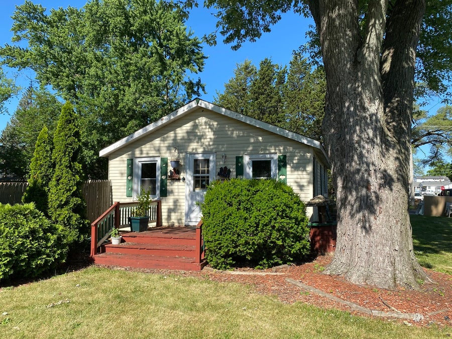 Property photo for 14902 Ridgeway Avenue, Midlothian, IL