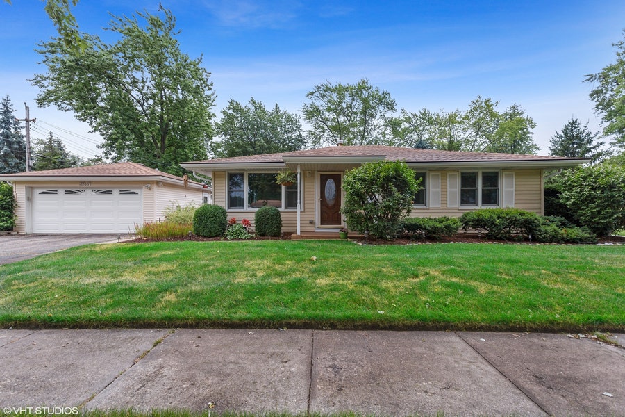 Property photo for 296 Keepataw Drive, Lemont, IL