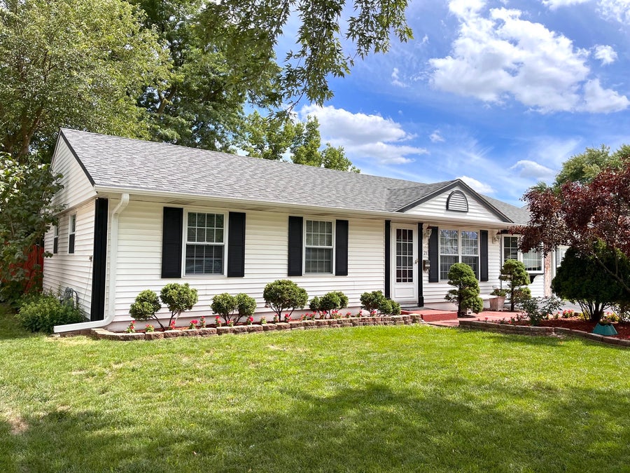 Property photo for 21 Ambassador Avenue, Romeoville, IL