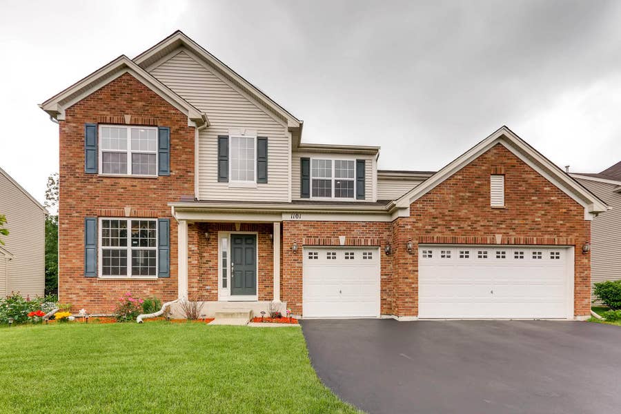 Property photo for 1101 Galena Drive, Volo, IL