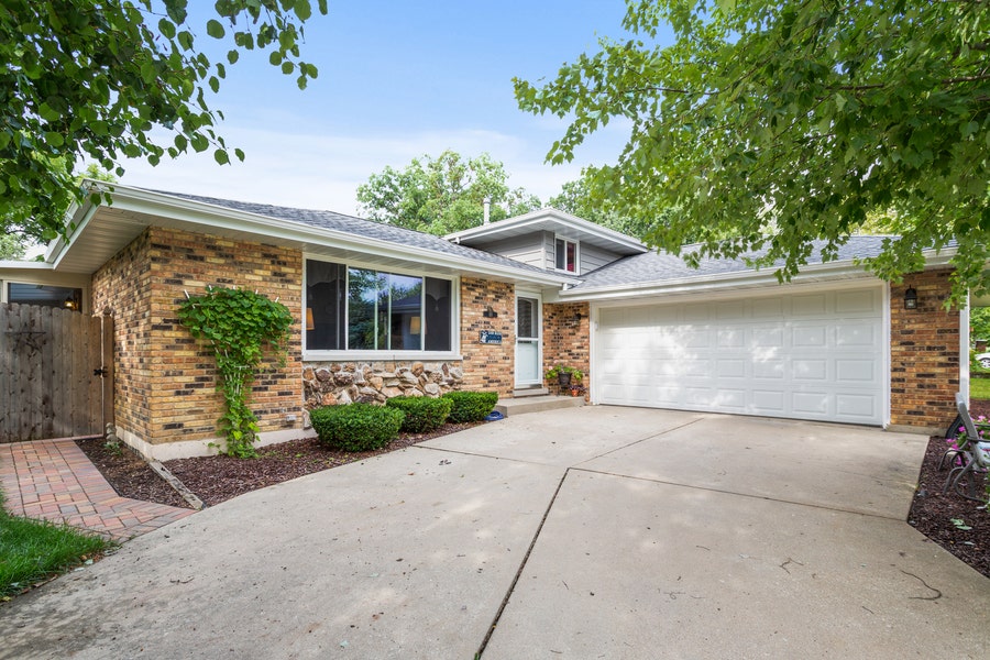 Property photo for 113 Kimber Drive, New Lenox, IL