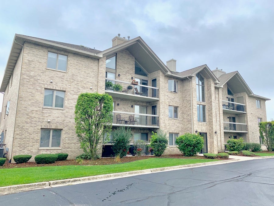 Property photo for 14031 Norwich Lane, #204, Orland Park, IL