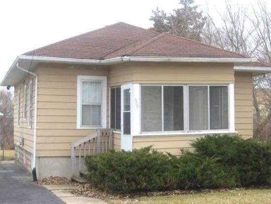 Property photo for 300 North Avenue, Antioch, IL