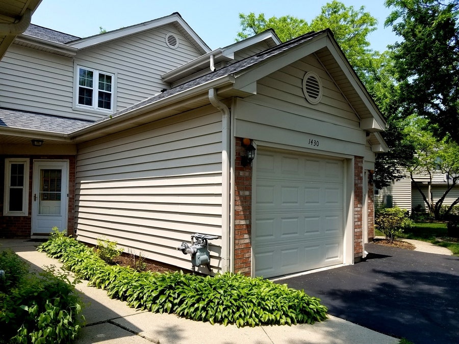 Property photo for 1430 FAIRWAY Drive, Glendale Heights, IL
