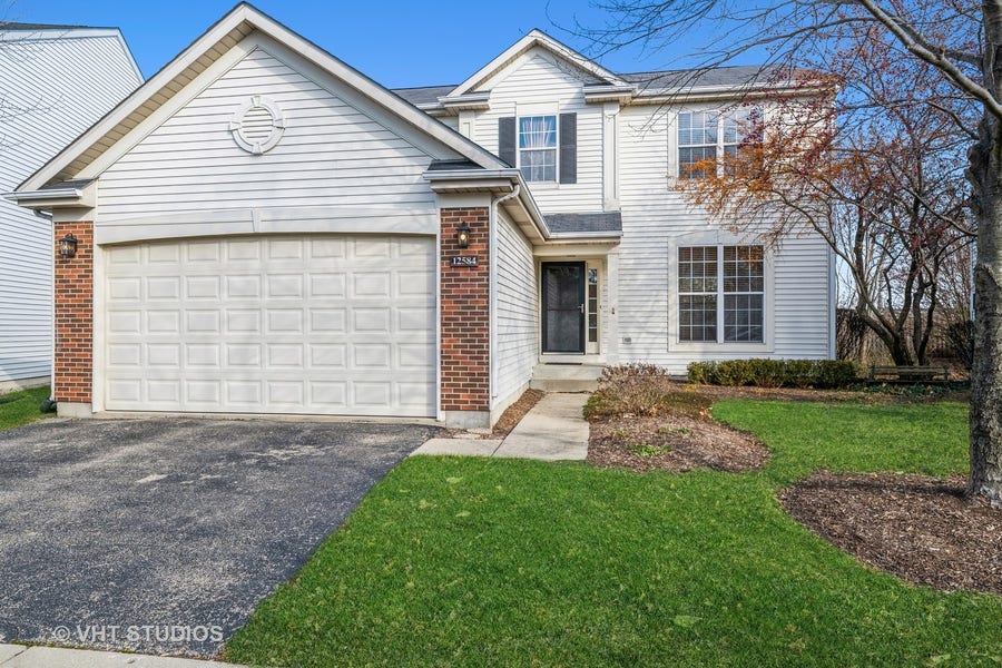 Property photo for 12584 Meadow Circle, Lake Bluff, IL