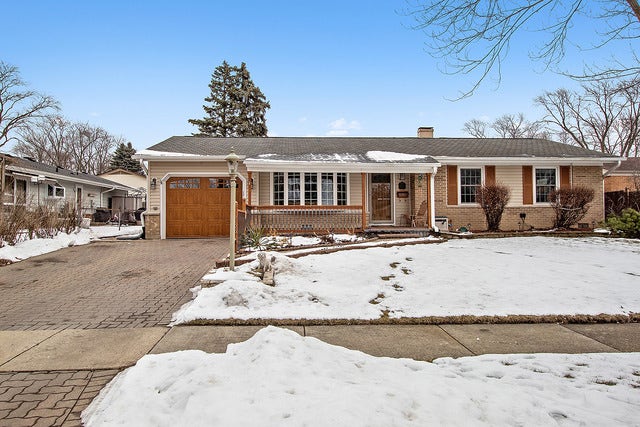 Property photo for 1285 Larchmont Drive, Elk Grove Village, IL