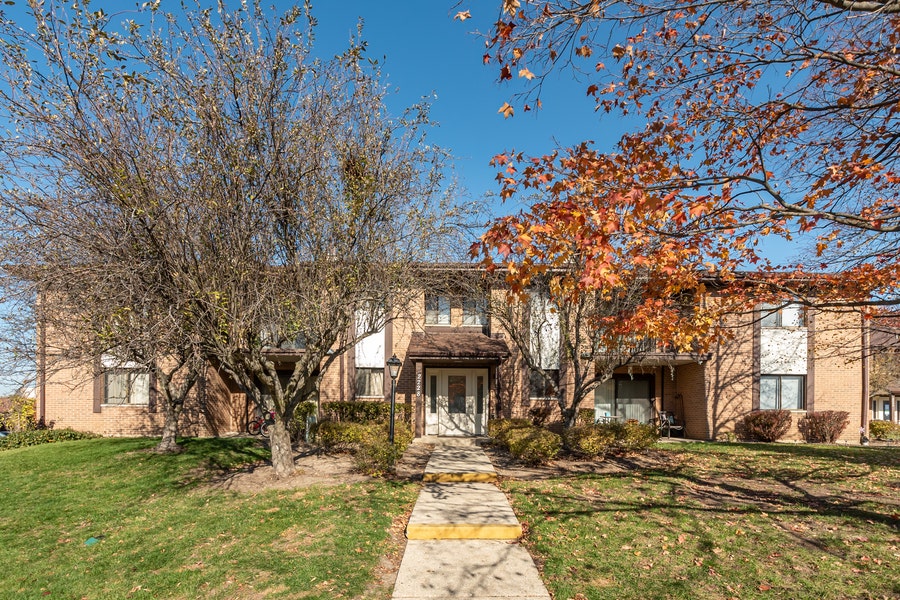 Property photo for 2228 Wharf Drive, #1407, Woodridge, IL