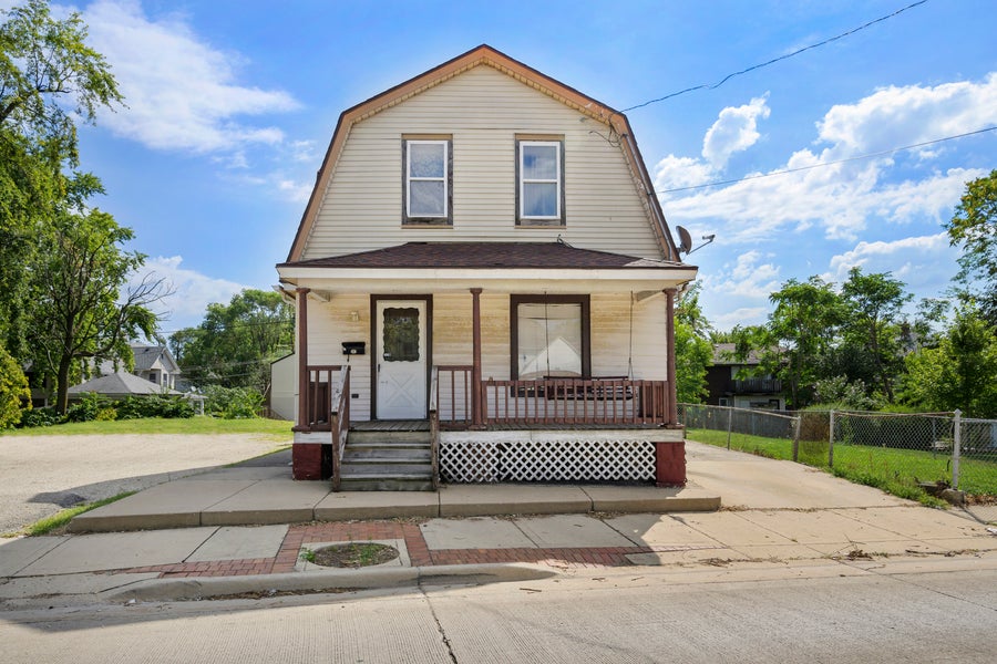 Property photo for 318 N Center Street, Joliet, IL