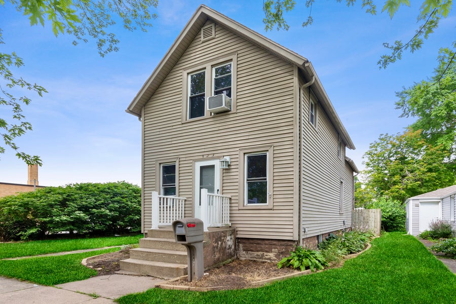 Property photo for 323 N Michigan Avenue, Bradley, IL