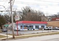 725 W Chicago Street, Elgin, IL 60123 725 W Chicago Street, Elgin, IL 60123