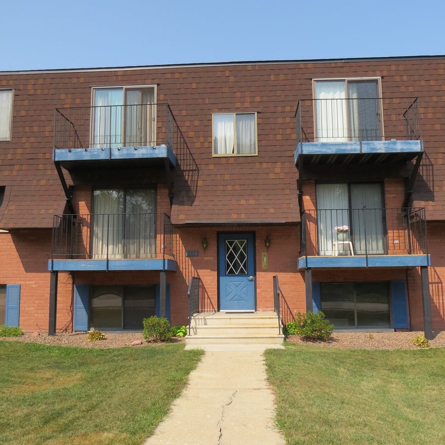 Property photo for 1111 Elizabeth Court, #3, Crest Hill, IL