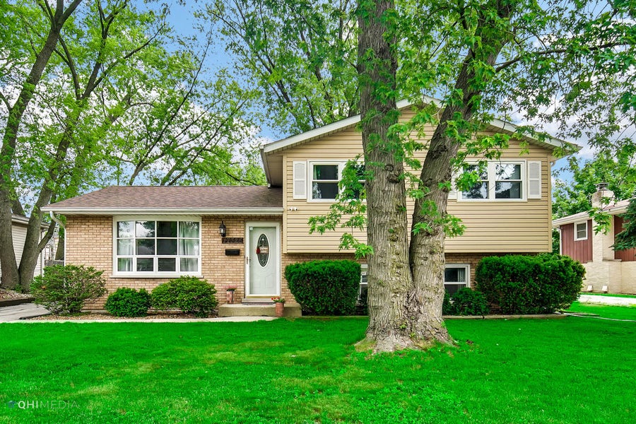 Property photo for 17325 64th Court, Tinley Park, IL