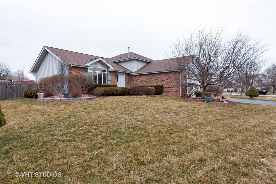 Property photo for 16512 W ONEIDA Drive, Lockport, IL