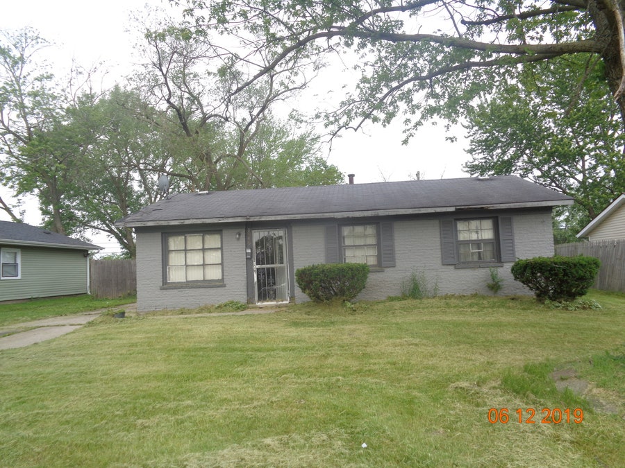 Property photo for 1946 Division Street, Chicago Heights, IL
