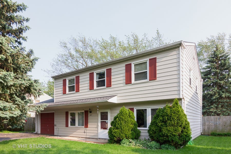 Property photo for 547 White Oak Road, Bolingbrook, IL