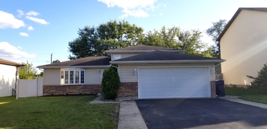 Property photo for 431 Polo Club Drive, Glendale Heights, IL