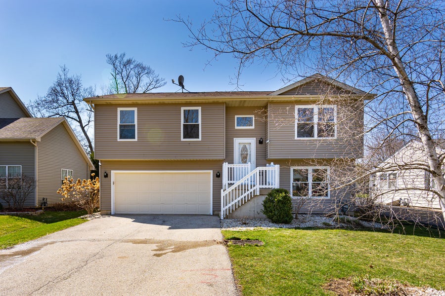 Property photo for 37124 N Parma Avenue, Lake Villa, IL