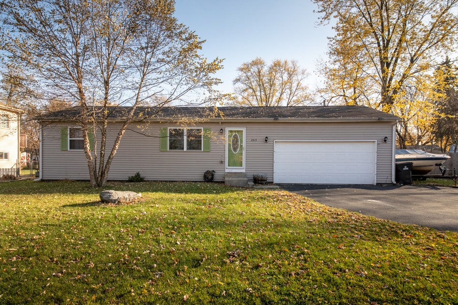 Property photo for 2313 Manor Lane, McHenry, IL