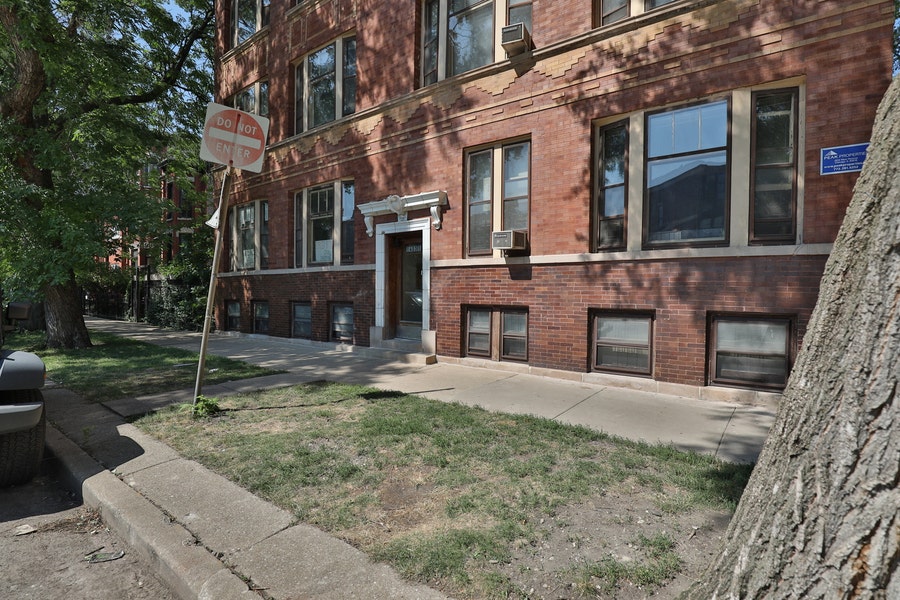 Property photo for 1403 N Wicker Park Avenue, #3, Chicago, IL