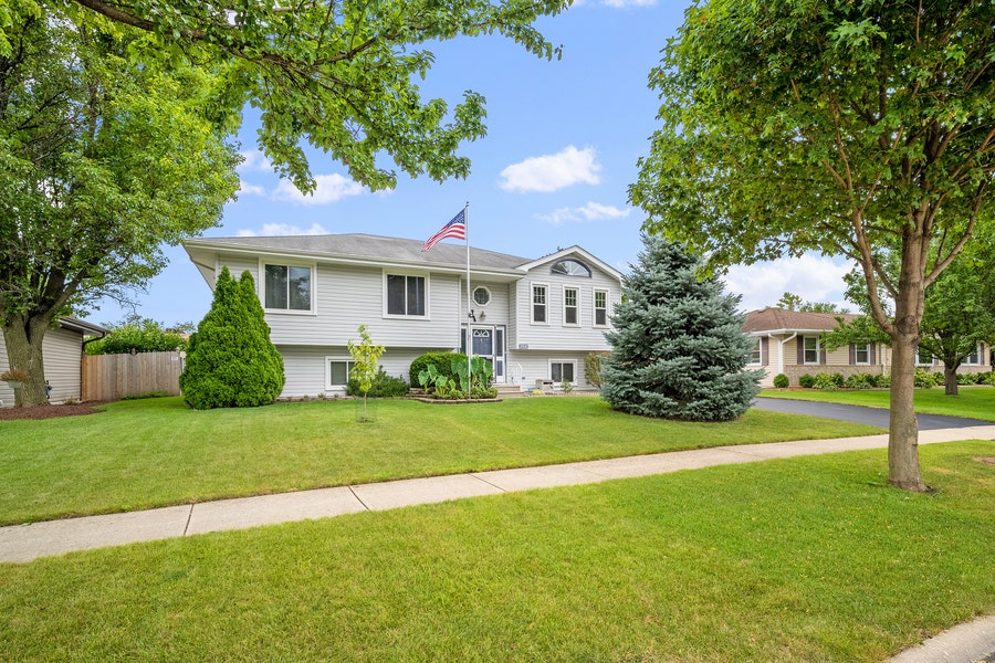 Property photo for 2516 John Bourg Drive, Plainfield, IL