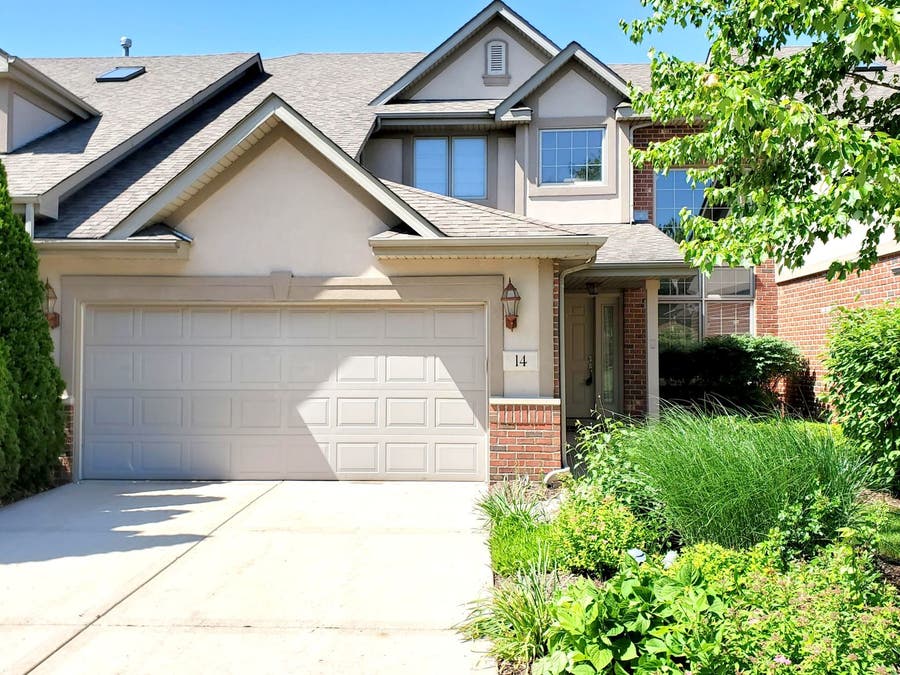 Property photo for 14 Shadow Creek Circle, Palos Heights, IL