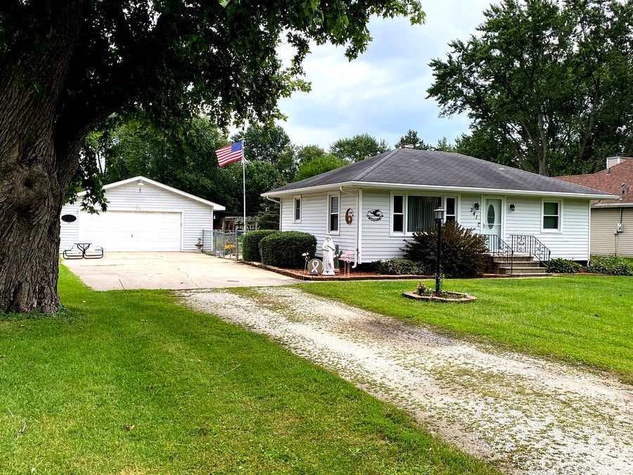 Property photo for 341 N Center Street, Braidwood, IL