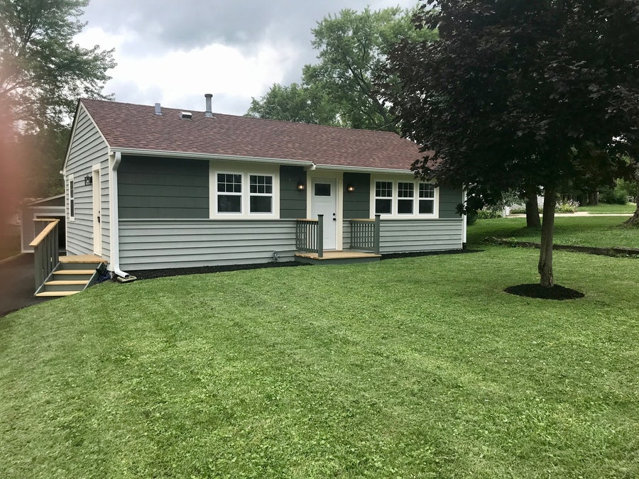 Property photo for 320 Maplewood Drive, Antioch, IL