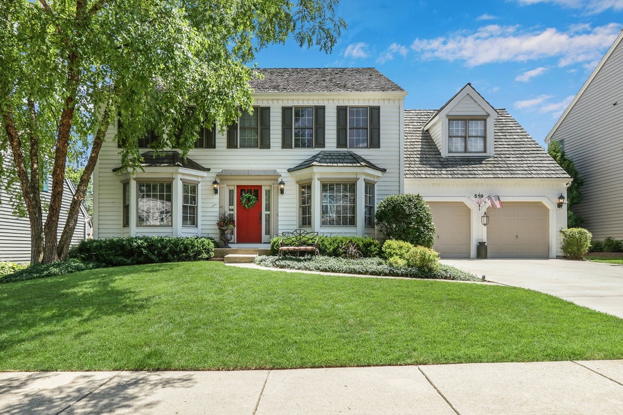 Property photo for 519 Long Hill Road, Gurnee, IL