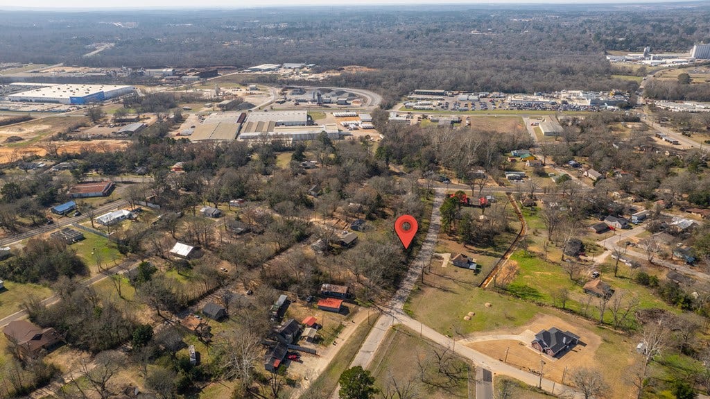 R25642, 25640 Railroad, Nacogdoches, TX 75961 R25642, 25640 Railroad, Nacogdoches, TX 75961