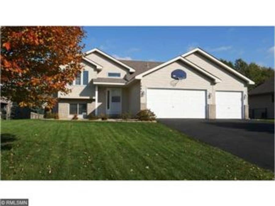 Property photo for 1041 111th Avenue NE, Blaine, MN